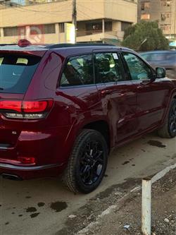 جیپ گراند شیرۆکی